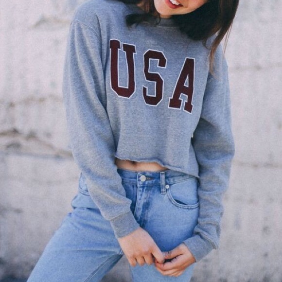 Brandy Melville Tops - 💚(2/$10) USA Cropped Hoodie- Size S